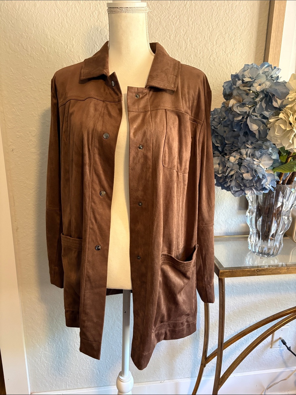 Lysse Women's Brown Suede Button-Front Jacket large